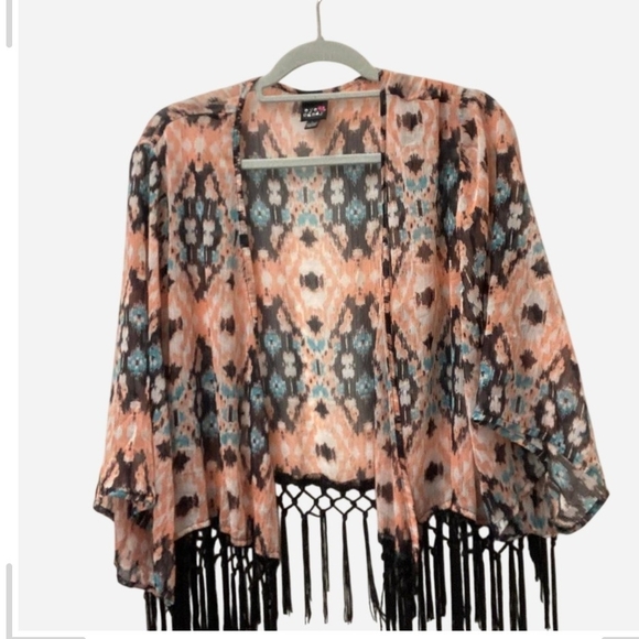 eye candy Sweaters - Pre-owned Eye Candy Patterned Fringe Kimono - Pink and Black